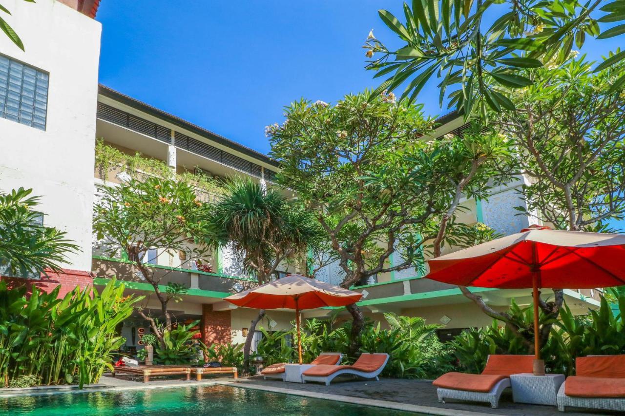 Capital O 1666 Grand Pudjawan Hotel Near Kuta Beach Exteriér fotografie