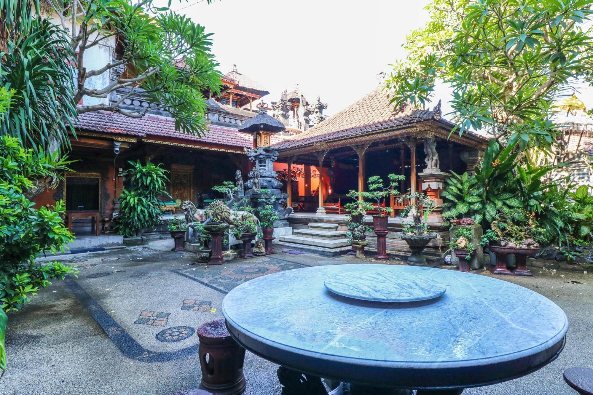 Capital O 1666 Grand Pudjawan Hotel Near Kuta Beach Exteriér fotografie